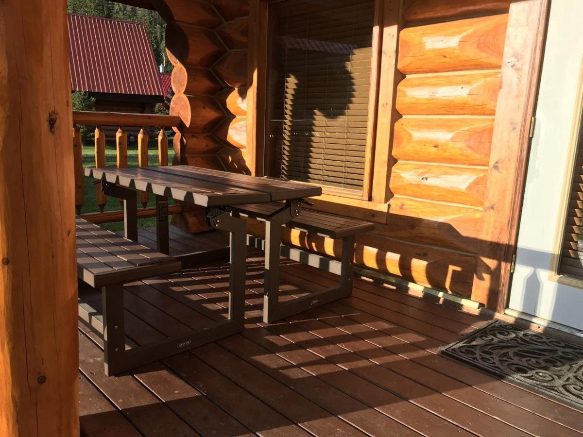 Yoho Chalets Villa Golden Dış mekan fotoğraf