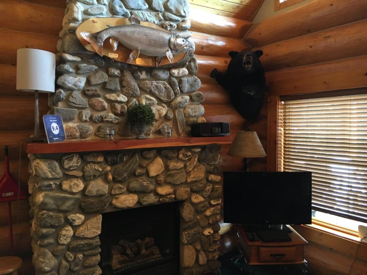 Yoho Chalets Villa Golden Dış mekan fotoğraf